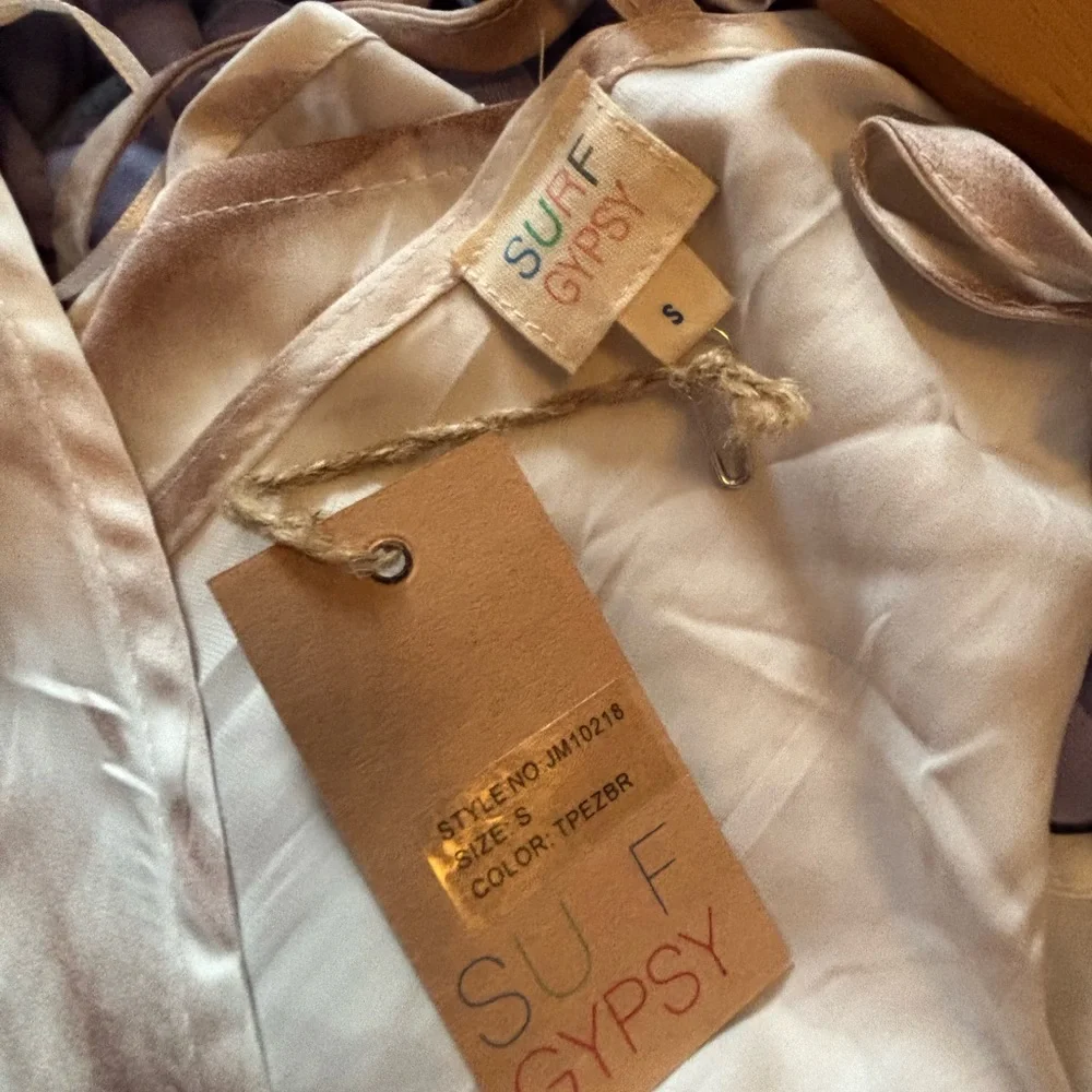 SURF GYPSY Elegant Cream Tie-Dye Maxi Dress/Swim Coverup. NWT. size Small - Picture 6 of 6